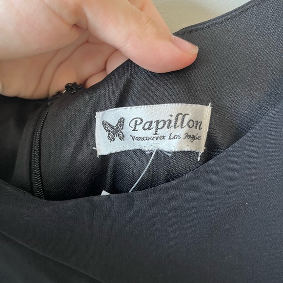 NWT fitted ruched mid length dress! - Picture 4 of 4